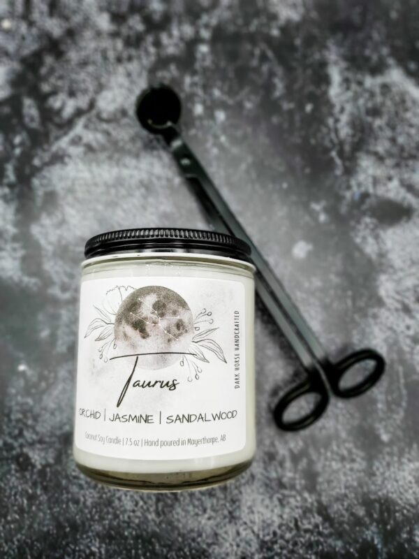 Taurus - Zodiac Candle