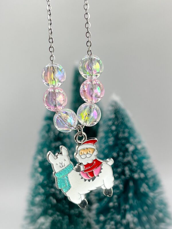 Santa Claus is coming to town Lama Necklace