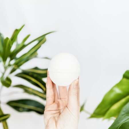 White Musk and Coconut Bath Bomb