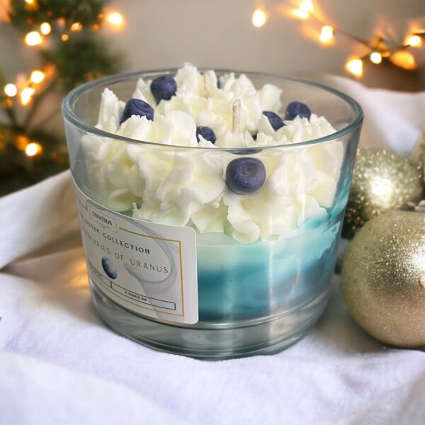 Winterberries of Uranus Candle