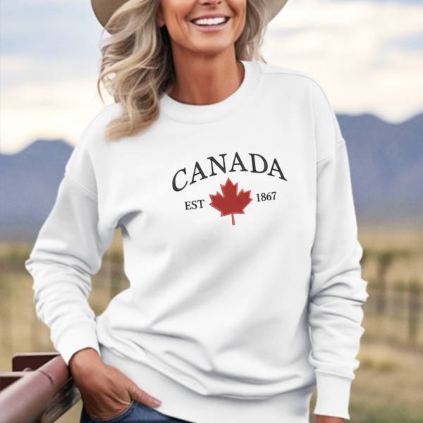 Maple Leaf Canada Crewneck Embroidered Logo Sweatshirt