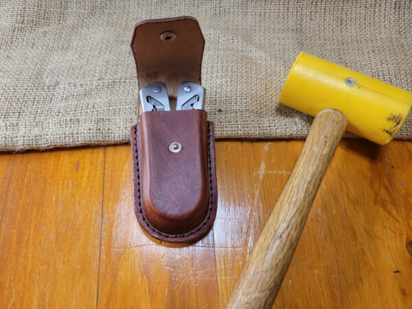 Handmade leather multi-tool case w/ tool