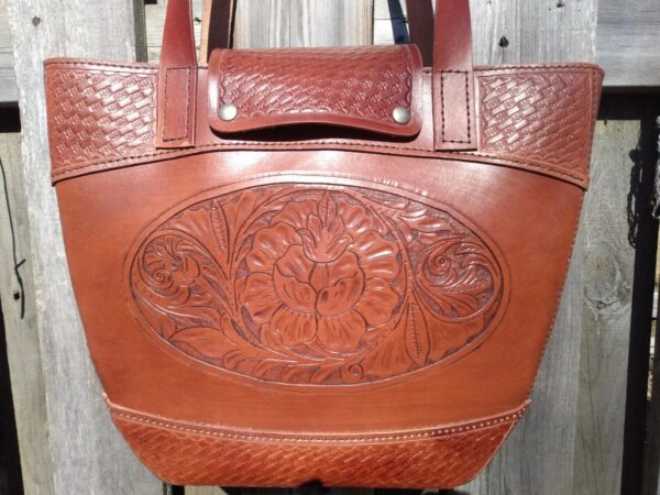 Handmade leather totebag, leather totebag, lined leather totebag, shoulder totebag
