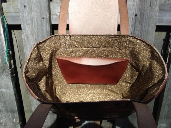 Handmade leather totebag, leather totebag, lined leather totebag, shoulder totebag