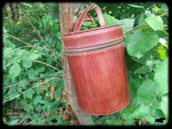 Hand made round Cosmetic Bag/Dopp Kit