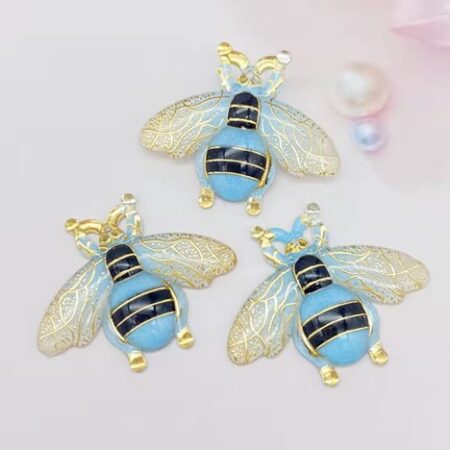 Needle Minder - Bee (Sky Blue)