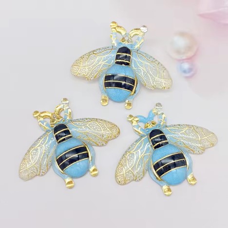 Needle Minder - Bee (Sky Blue)
