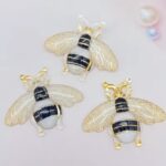 Needle Minder - Bee (White)