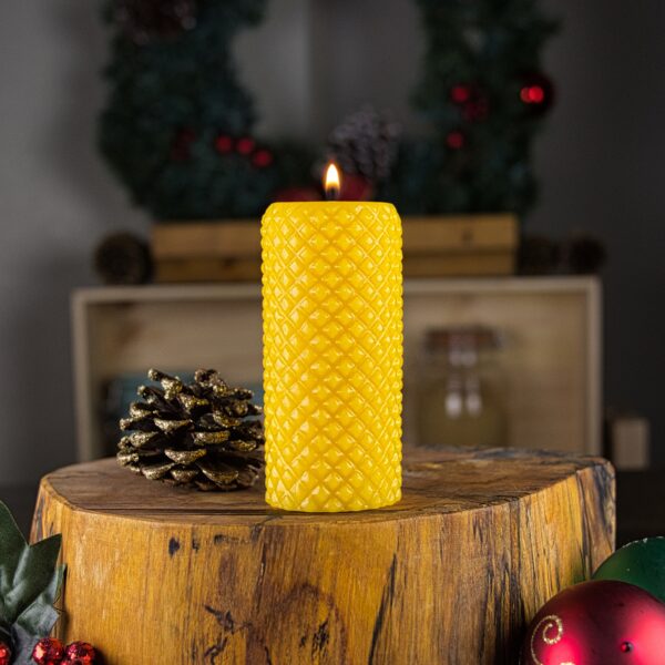 Diamond Beeswax Pillar