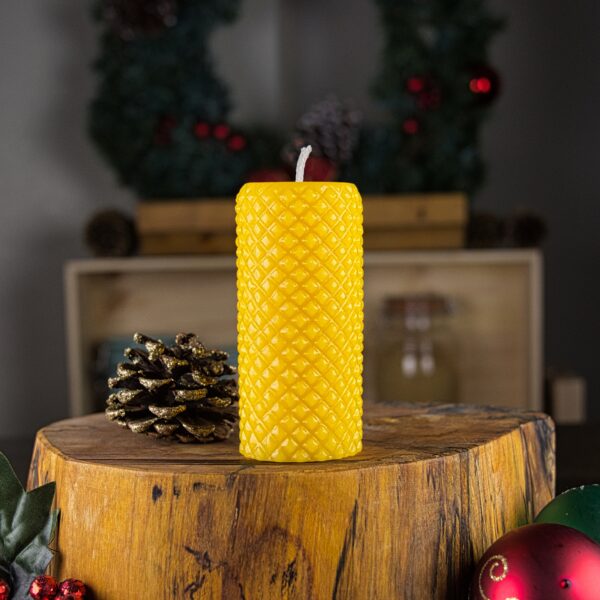 Diamond Beeswax Pillar