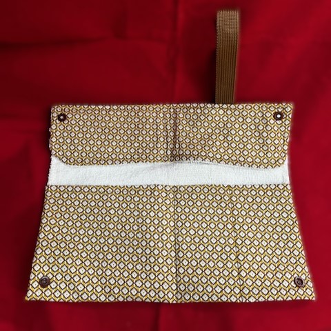 Etui pour brosse à dents et dentifrice