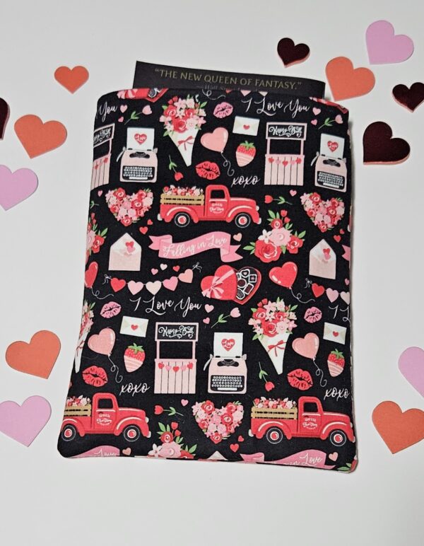 'Falling in Love' Book Sleeve for book lovers