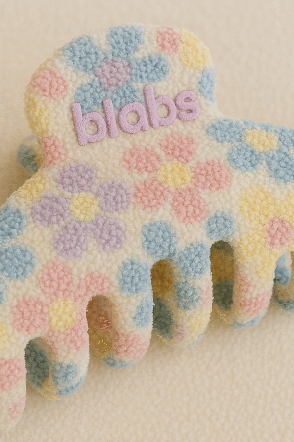 Limited Preorder – Fuzzy Flower Hair Claw Clip | 7cm Teddy Texture | Pastel Hair Accessory | Ships Sept 2025