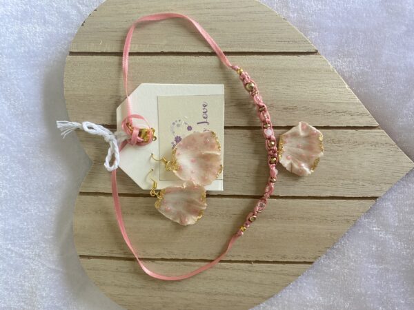 Quilling Love White petals Jewelry Set