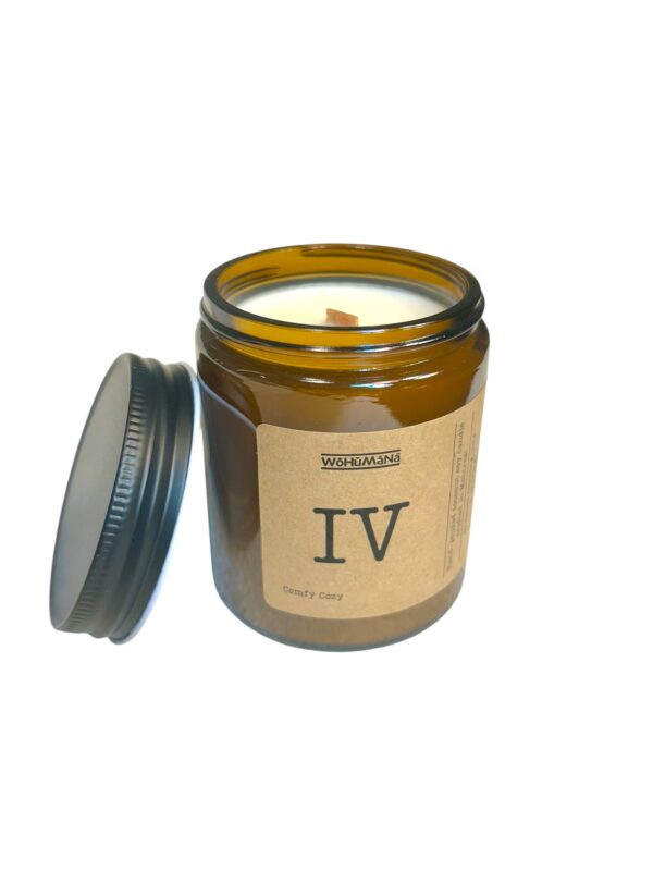 Wohumana IV – Comfy Cozy Candle | Coconut Soy Wax | Wood Wick