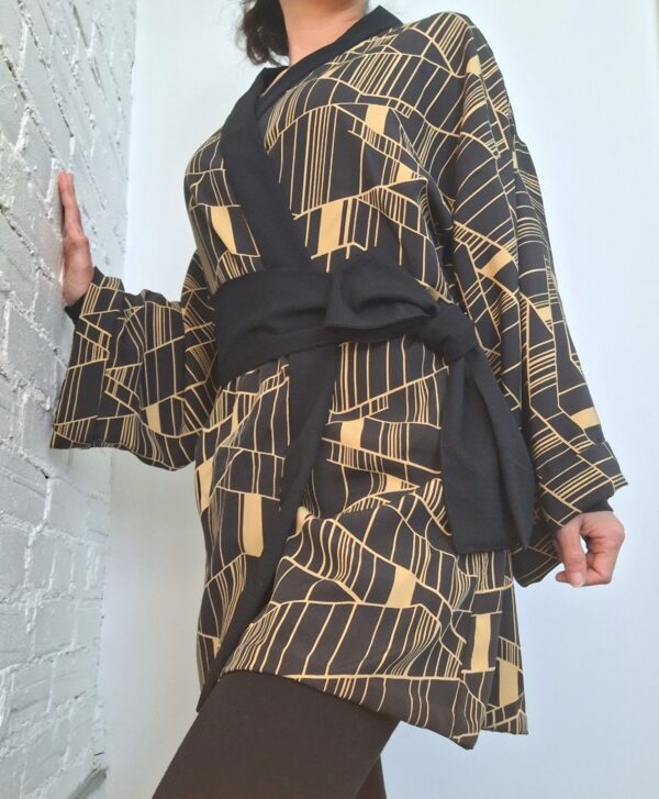 Kimono Jacket (Short Robe) made with Japanese Vintage Kimono Fabric Antique Kimono Gown Retro Black Relaxing upcycling home gown beach wear