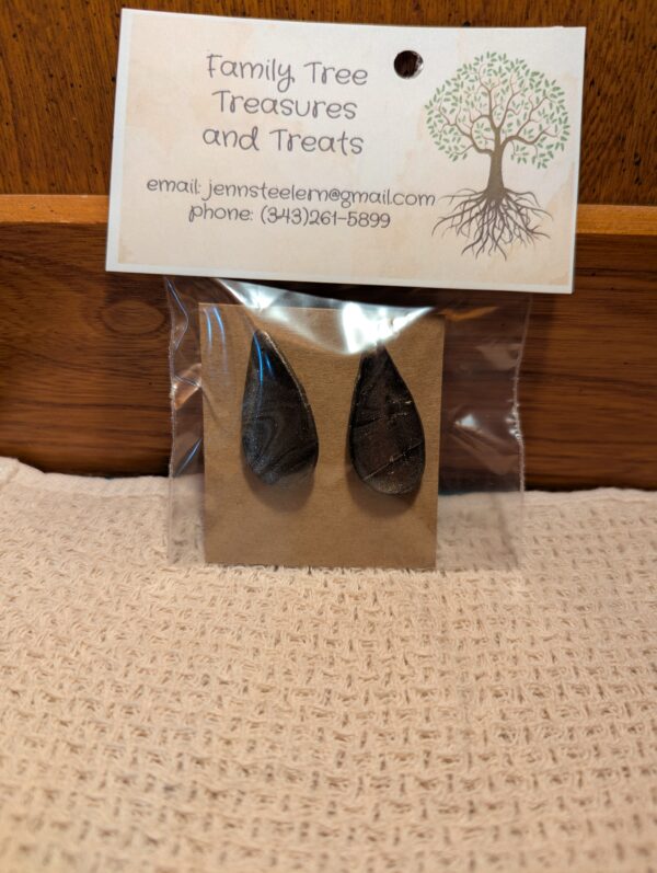 Introducing Midnight Elegance: Handcrafted Teardrop Earrings