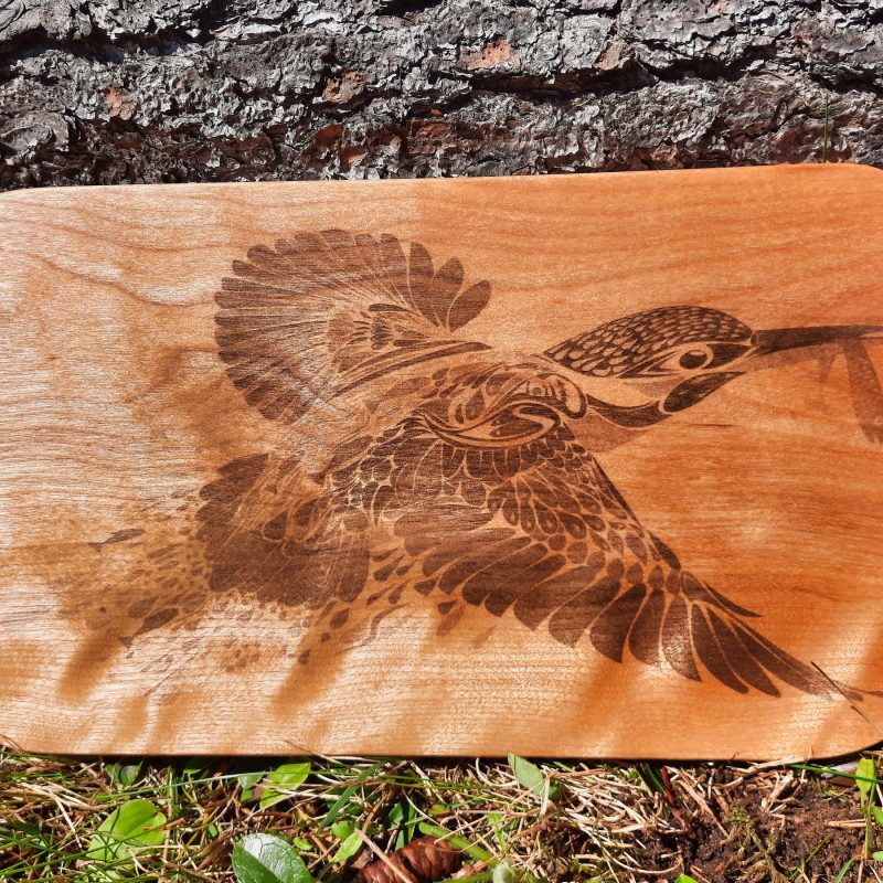 'Kingfisher' wooden cutting board/charcuterie board
