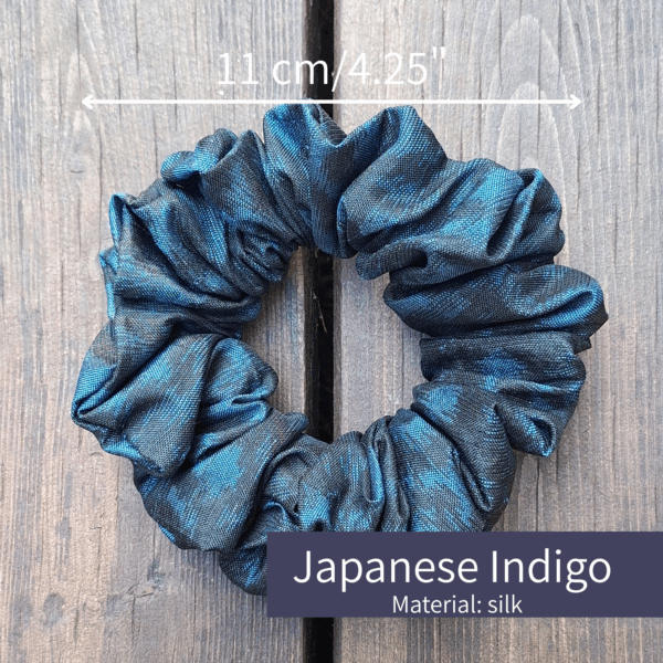 Kimono Scrunchie made of Japanese Vintage Kimono Fabric Hair Accessory antique kimono silk repurposed kimono remake upcycling