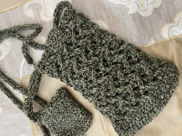 Crochet Phone &AirPods Carrier