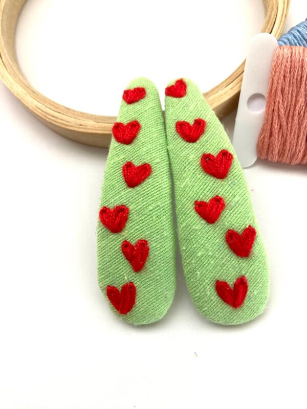 Hand Embroidered Floral Linen Hair Clip – Handmade in Canada