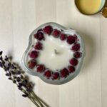 Elegant Botanical Soy Candle with Dried Flowers - Perfect Gift for Mom or Engagement