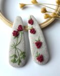 Hand Embroidered Floral Linen Hair Clip – Handmade in Canada