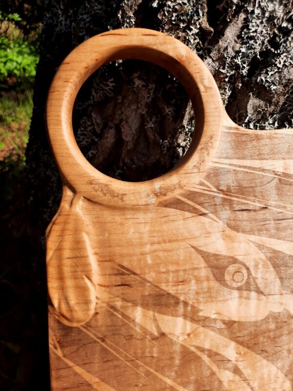 'Eagle Cry' wooden cutting board/charcuterie board