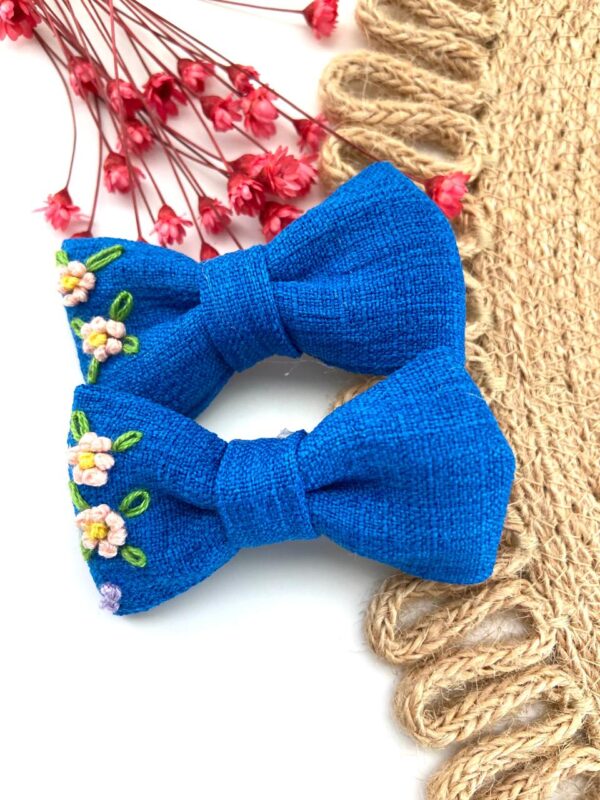 Hand Embroidered Floral Bow Pair – Matching Hair Clips Canada (5 cm)