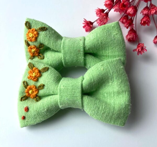 Hand Embroidered Floral Bow Pair – Matching Hair Clips Canada (5 cm)