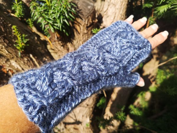 Sleepy Hollow Spirit Handmade in Canada Fingerless Knit Gloves Mitten