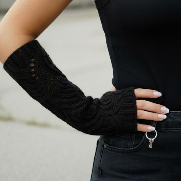 Black Knitted Fingerless Lace Armwarmer