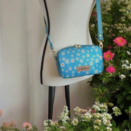 Tiny Cata Crossbody