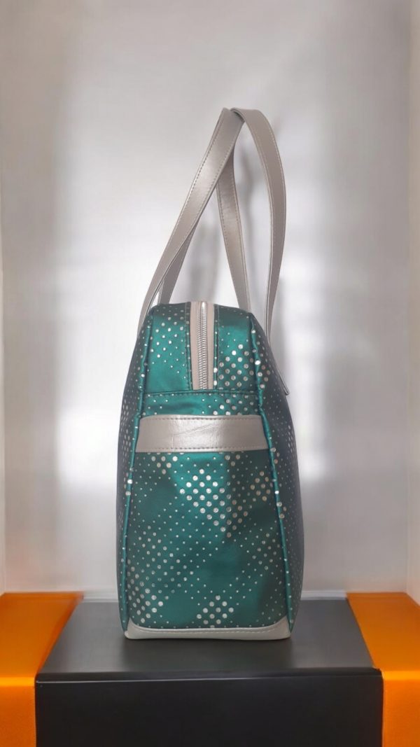 Lira Tote Bag
