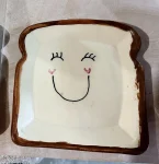 Toast Plate Wink