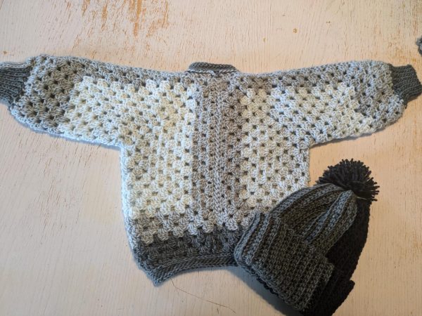 Child's sweater & beanie