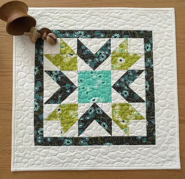 Quilted Star Burst Table Topper