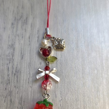 Handcrafted Strawberry Garden Phone Charm – Whimsical Beaded Accessory