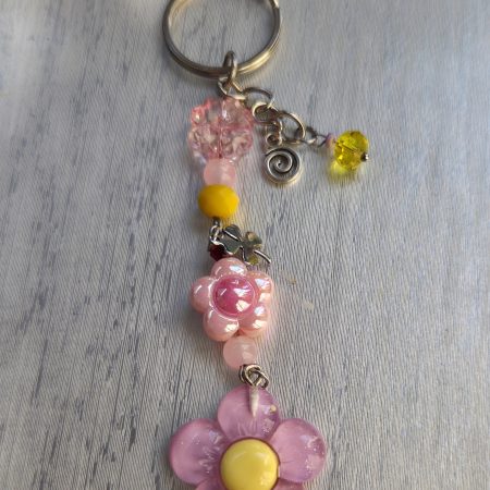 Handcrafted Petal Pop Floral Keychain – Colorful Bag & Key Accessory