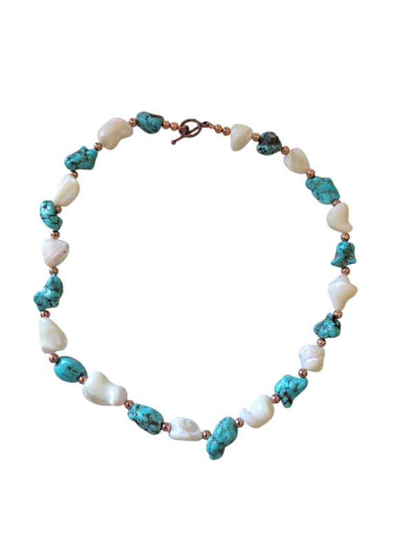 Handcrafted Turquoise & Pearl Choker: Southwestern Charm