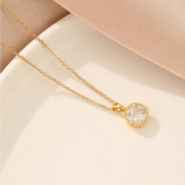 18k Gold Plated Cushion-Cut Cubic Zirconia Solitaire Pendant Necklace | Diamond-Look
