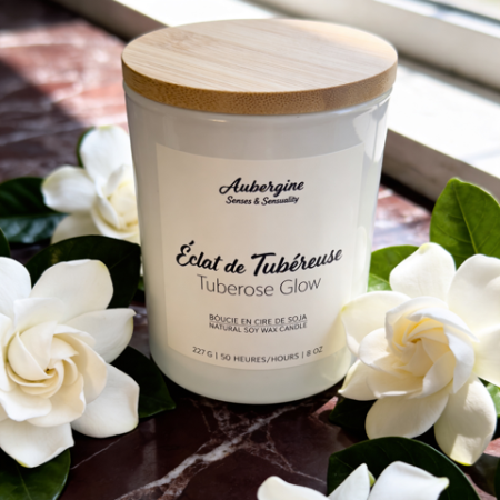 Tuberose Glow Soy Candle, 227 g.