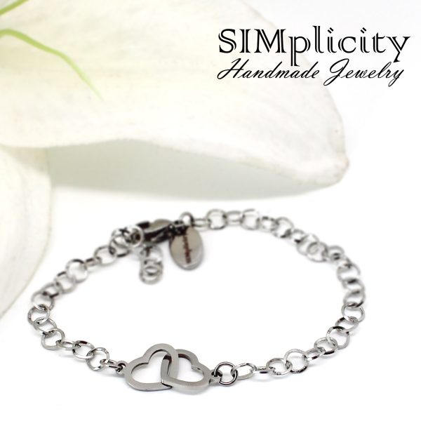 Hypoallergenic Bracelet with Interlocking Heart