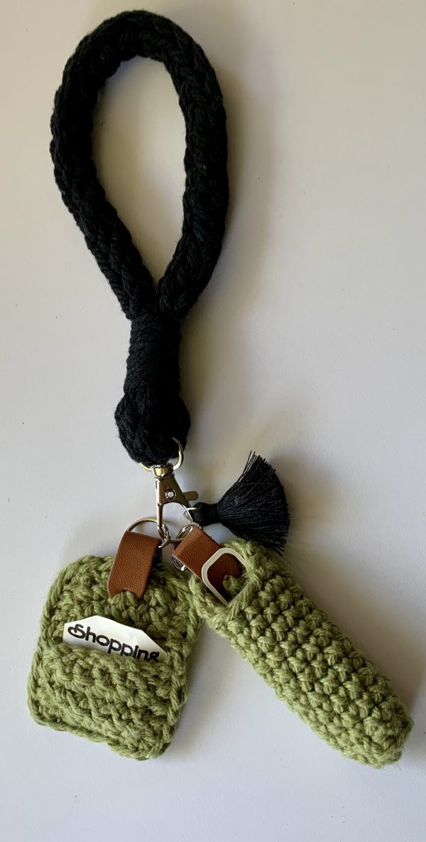 Wristlet Essentials Set
