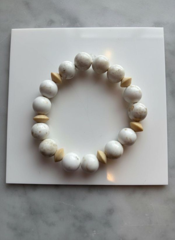 White Magnesite Stretch Bracelet — Beige Wood Bicones